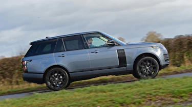 Range Rover P400 - side shot