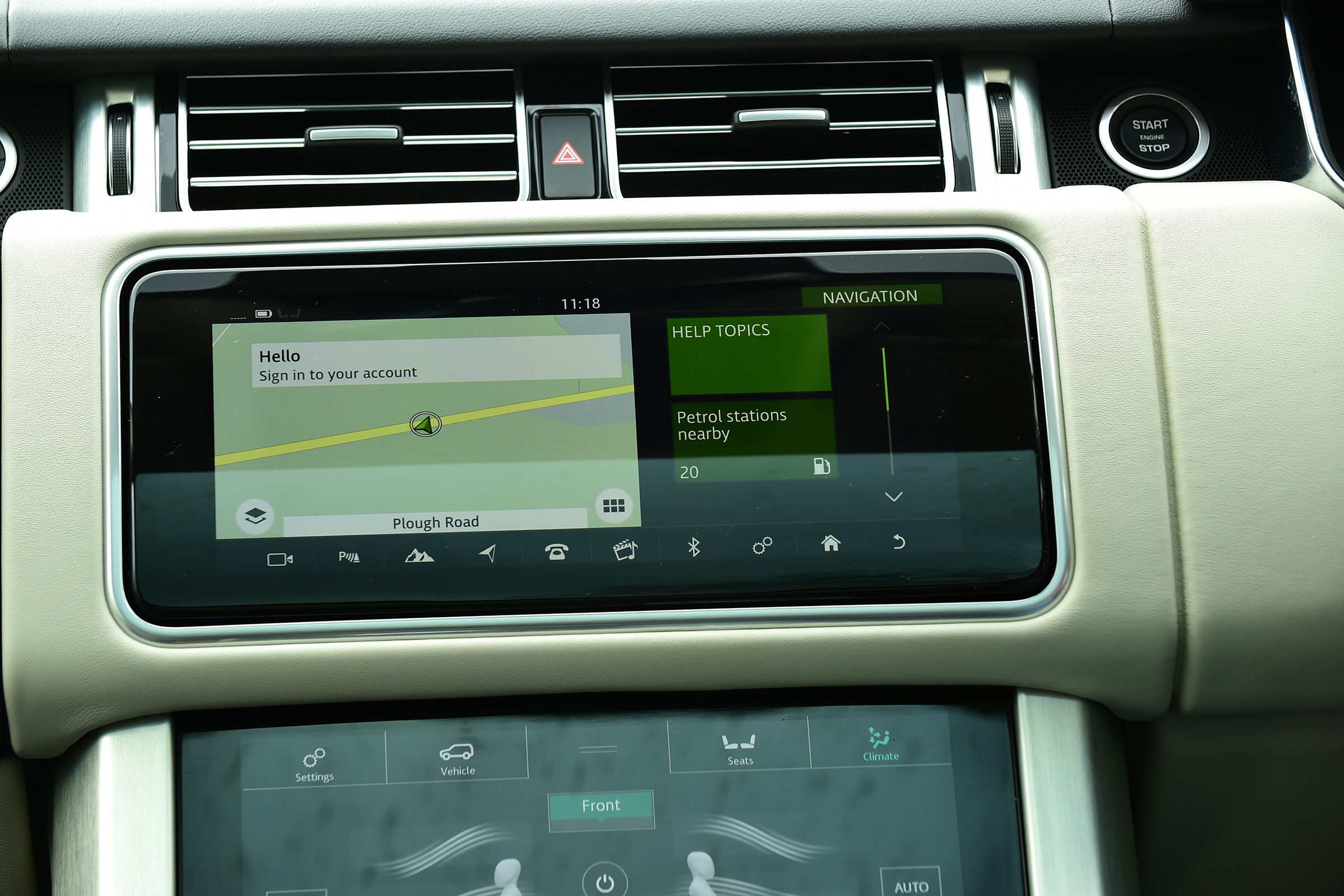 Range Rover P400 - navigation