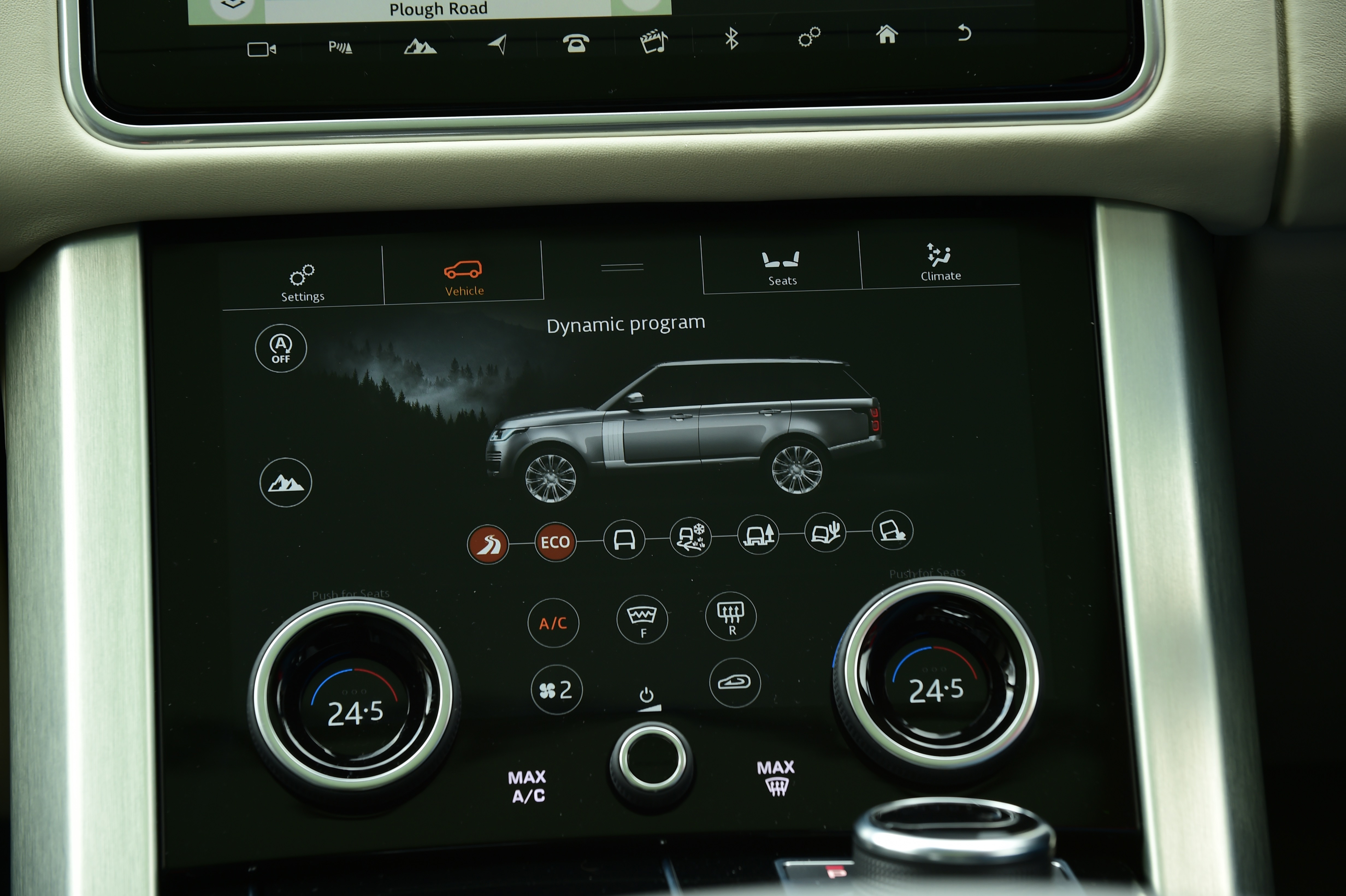 Range Rover P400 - dash