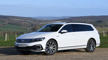Volkswagen Passat GTE - front static