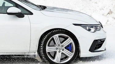 2020 Volkswagen Golf R - minimal disguise - wheel