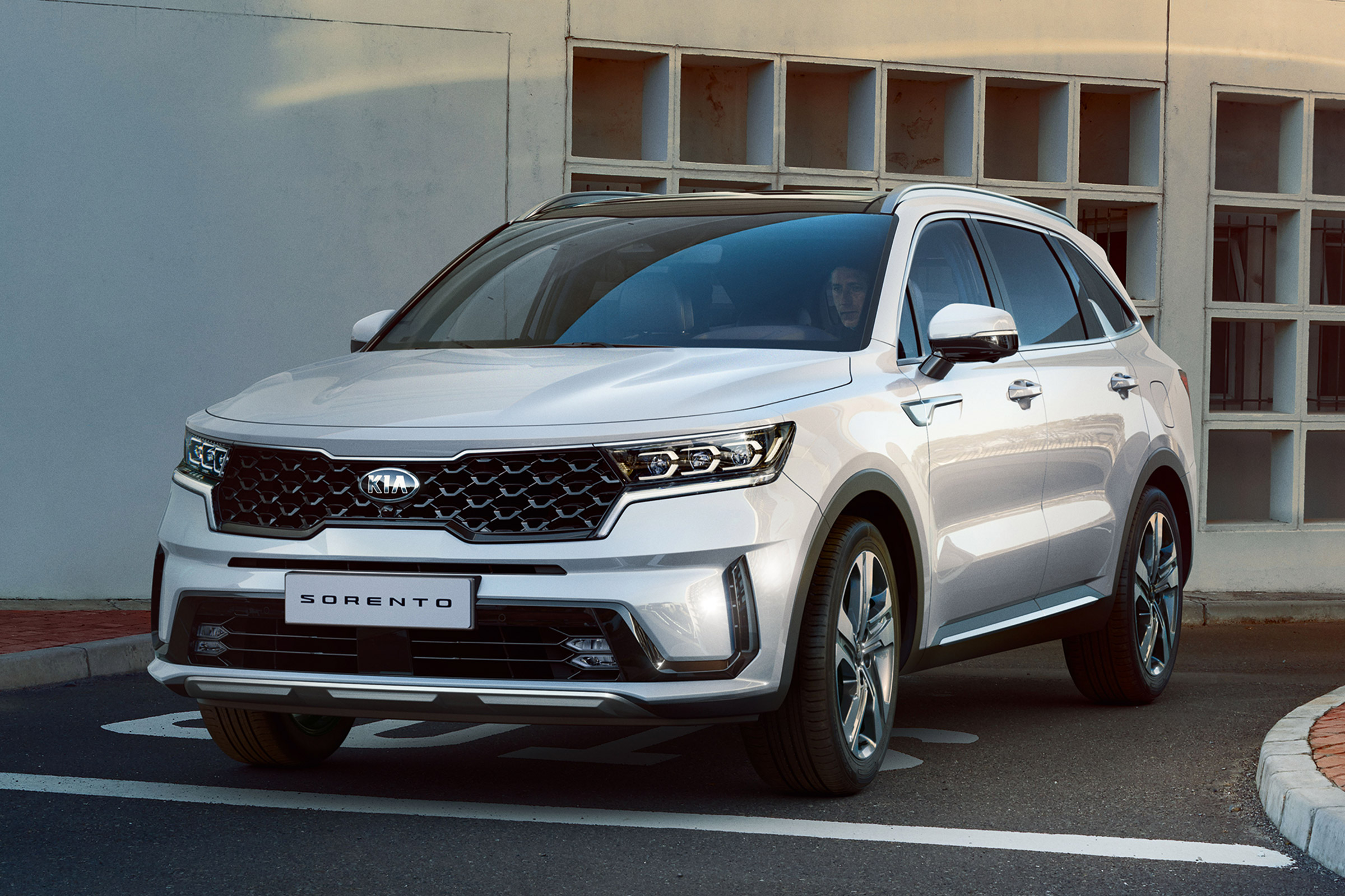 Kia Sorento - front