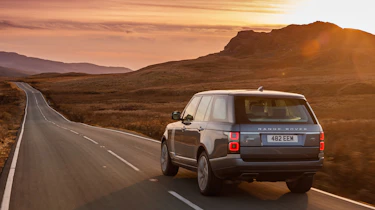 Range Rover 2018 rear tracking