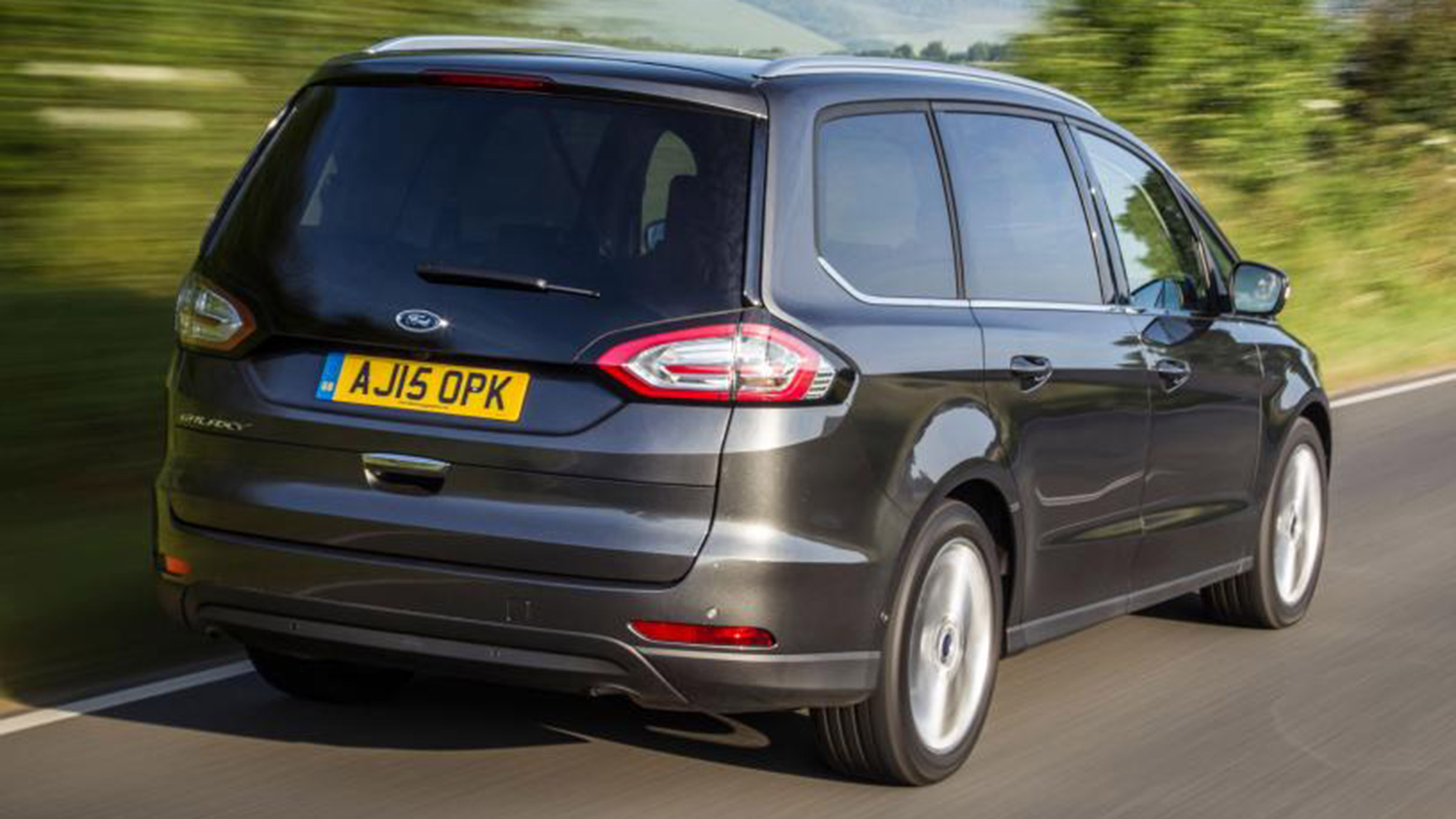 Ford Galaxy - rear corner