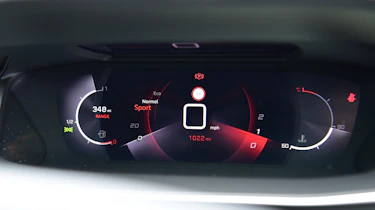 Peugeot 2008 - digital driver's display