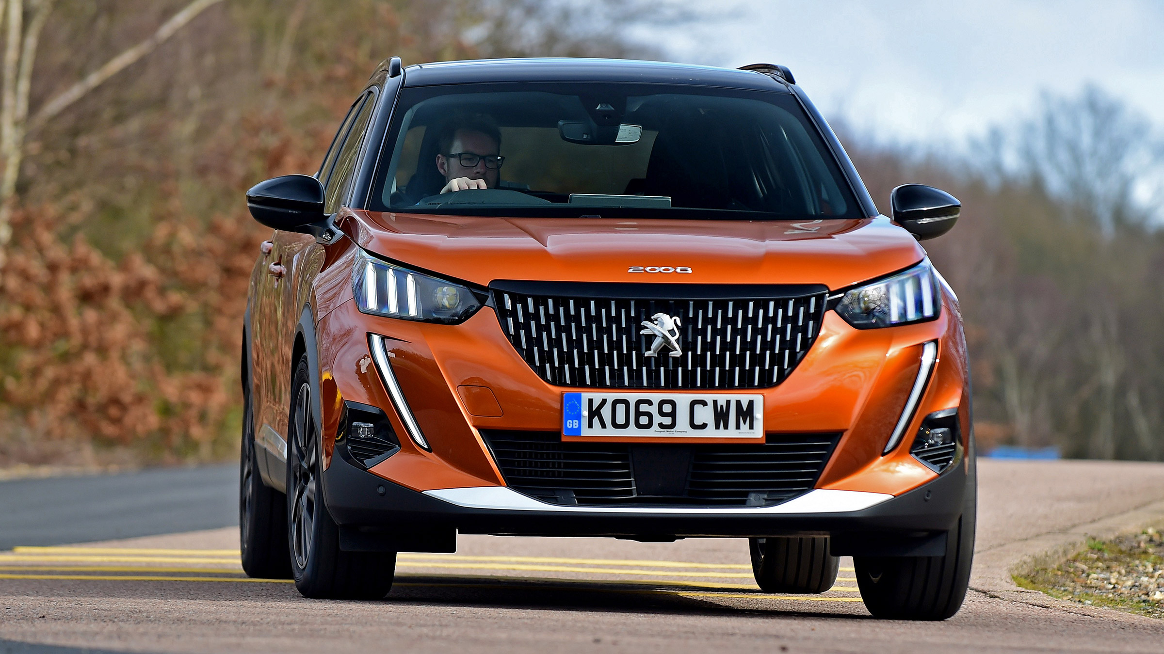 Peugeot 2008 - front cornering