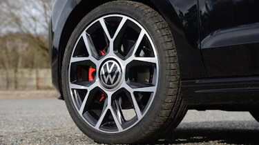 Volkswagen up! - wheel