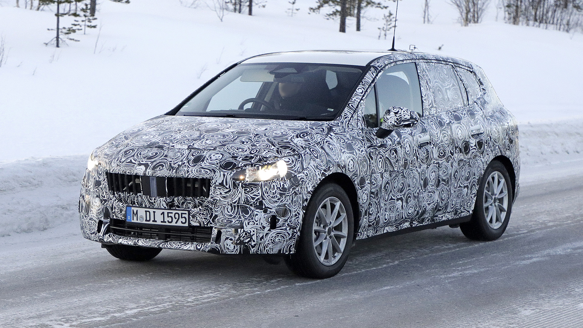 BMW 2 Series Tourer spy - front
