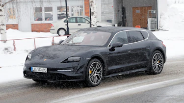 Porsche Taycan Cross Turismo