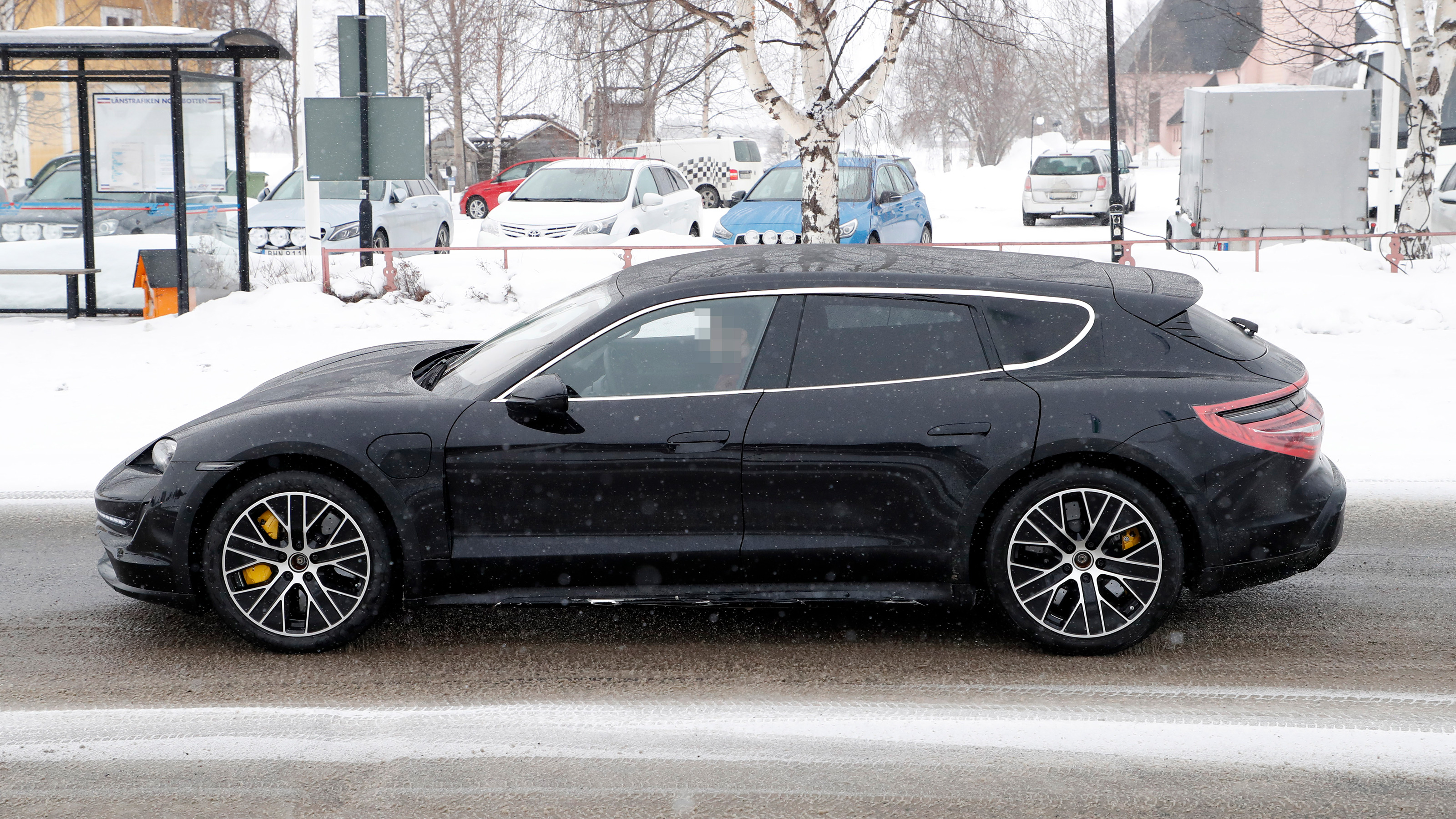 Porsche Taycan Cross Turismo