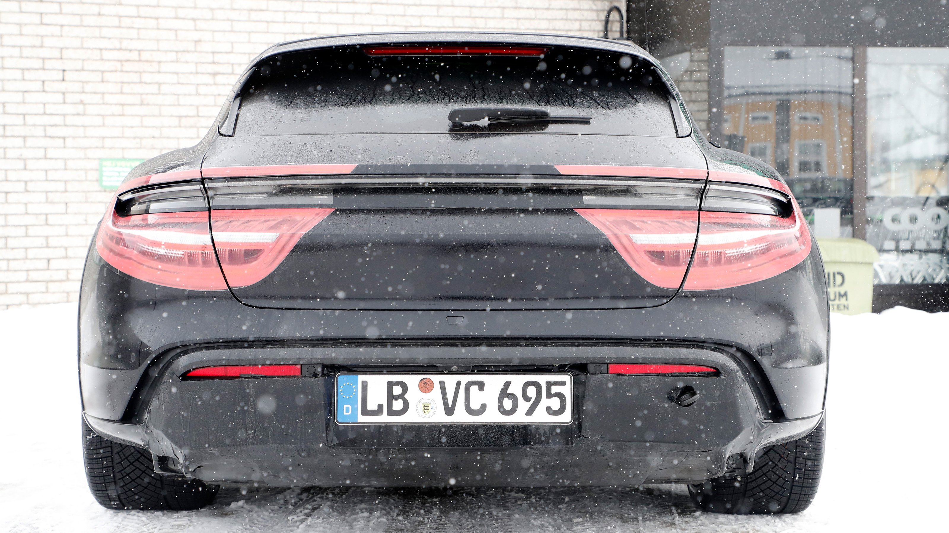 Porsche Taycan Cross Turismo
