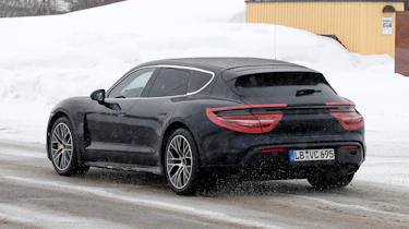 Porsche Taycan Cross Turismo