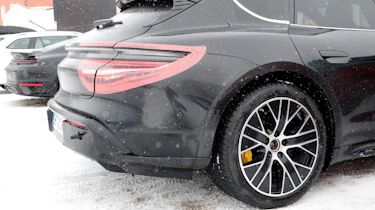 Porsche Taycan Cross Turismo