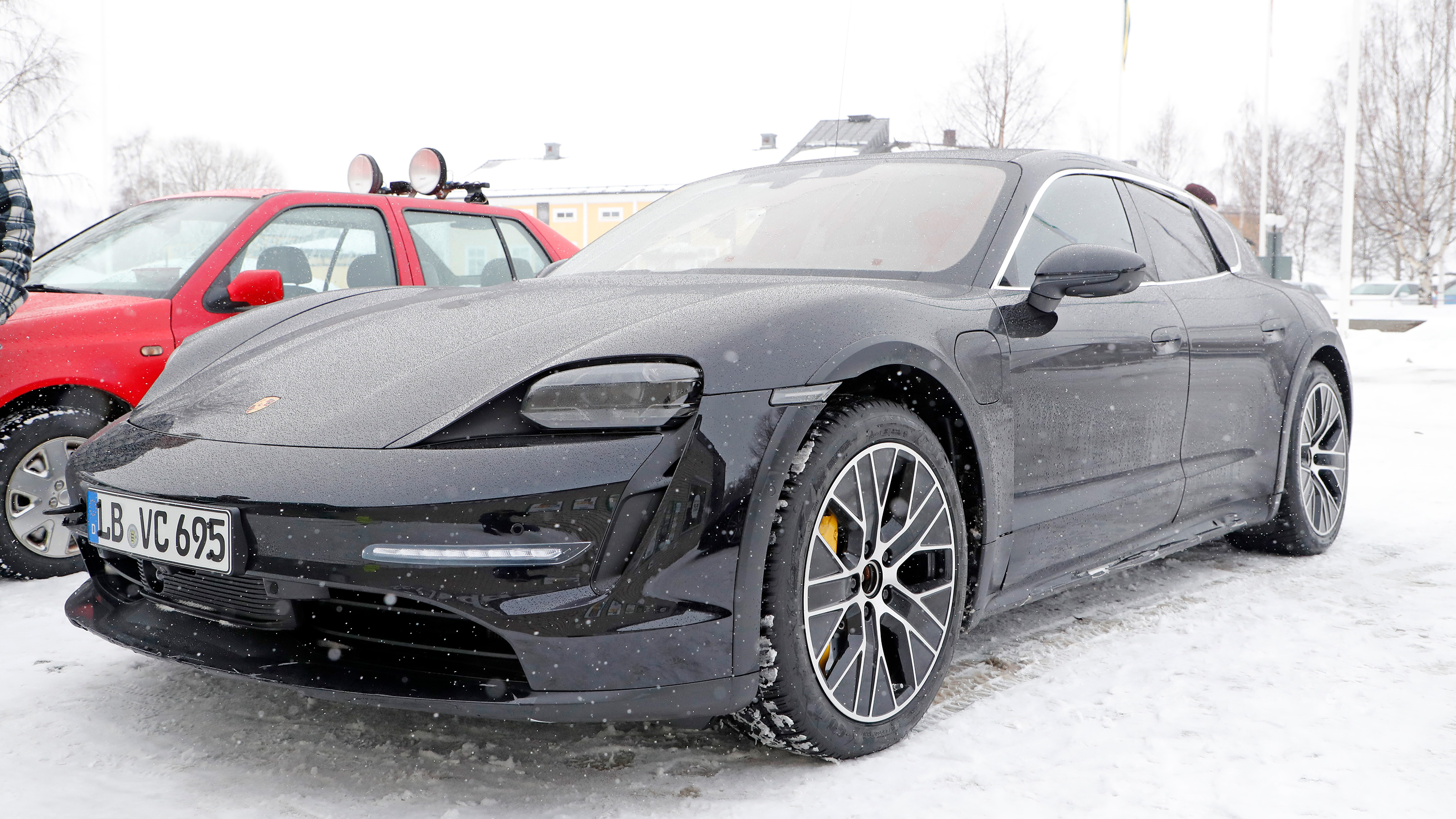 Porsche Taycan Cross Turismo