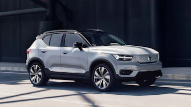 Volvo XC40 P8 Recharge - front