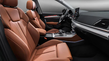 Audi Q5 - front action