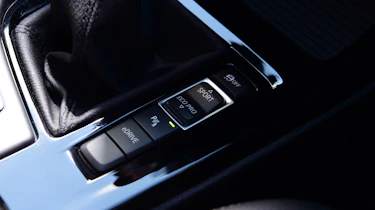 BMW X1 centre console