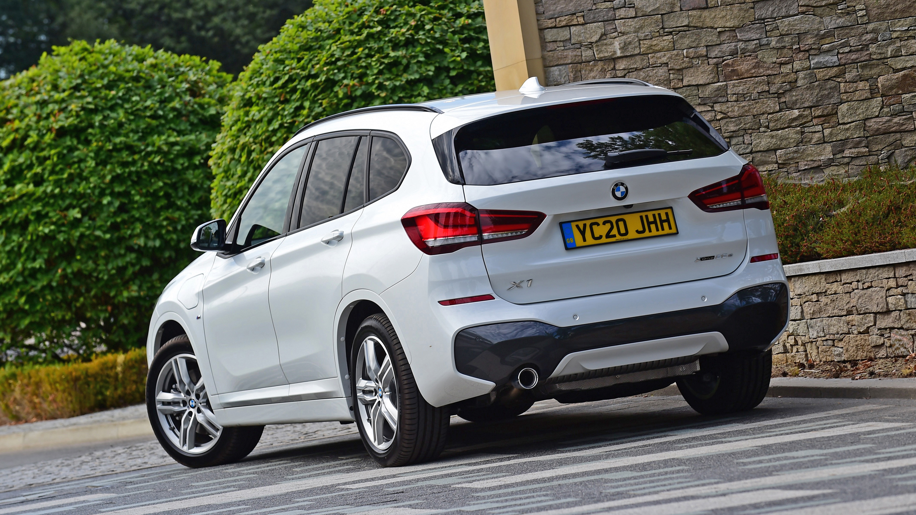 BMW X1 rear 3/4 cornering