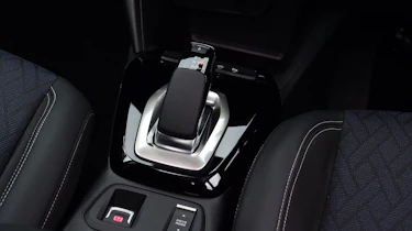 Vauxhall Corsa-e - gear selector