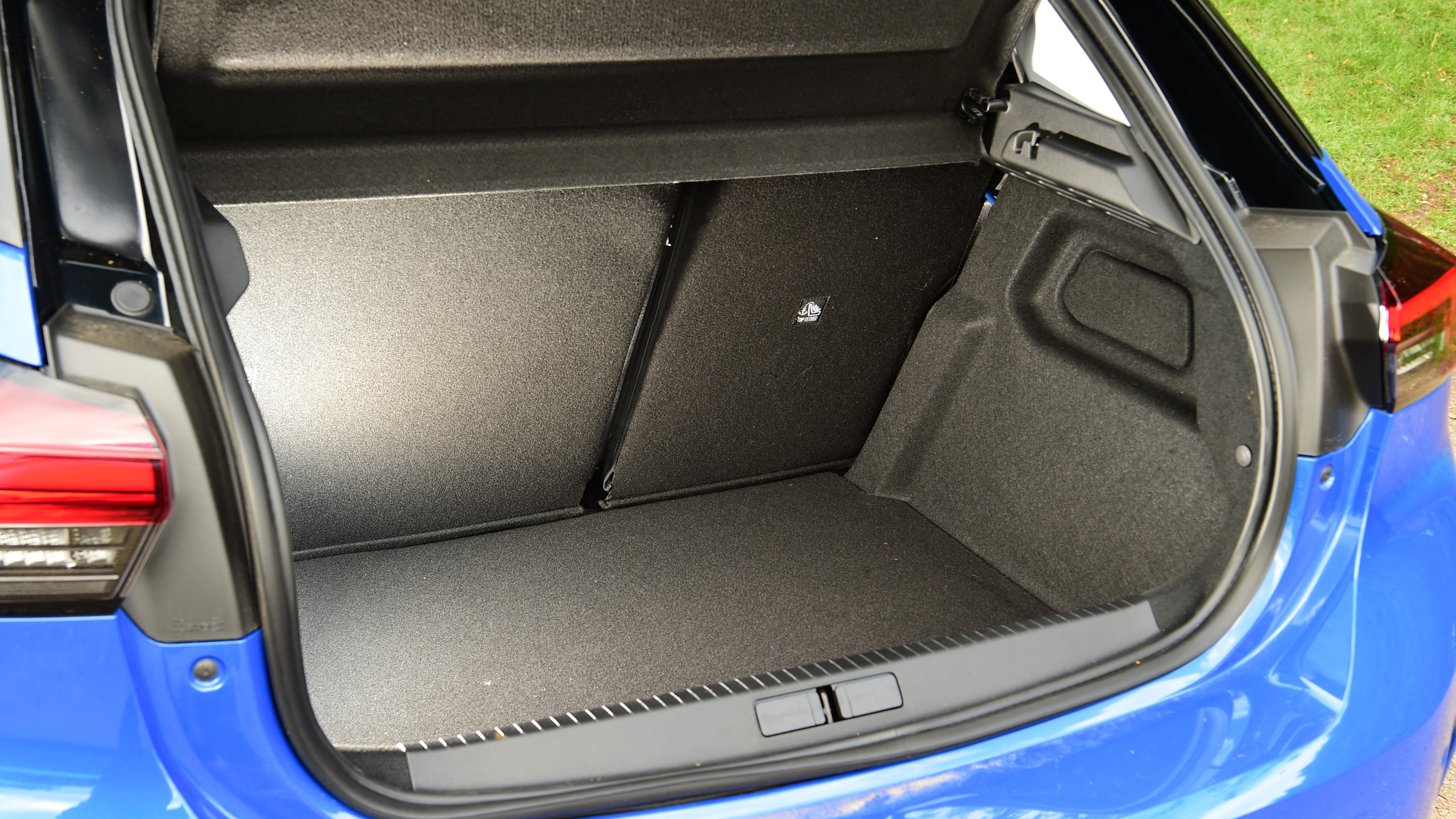Vauxhall Corsa-e - boot