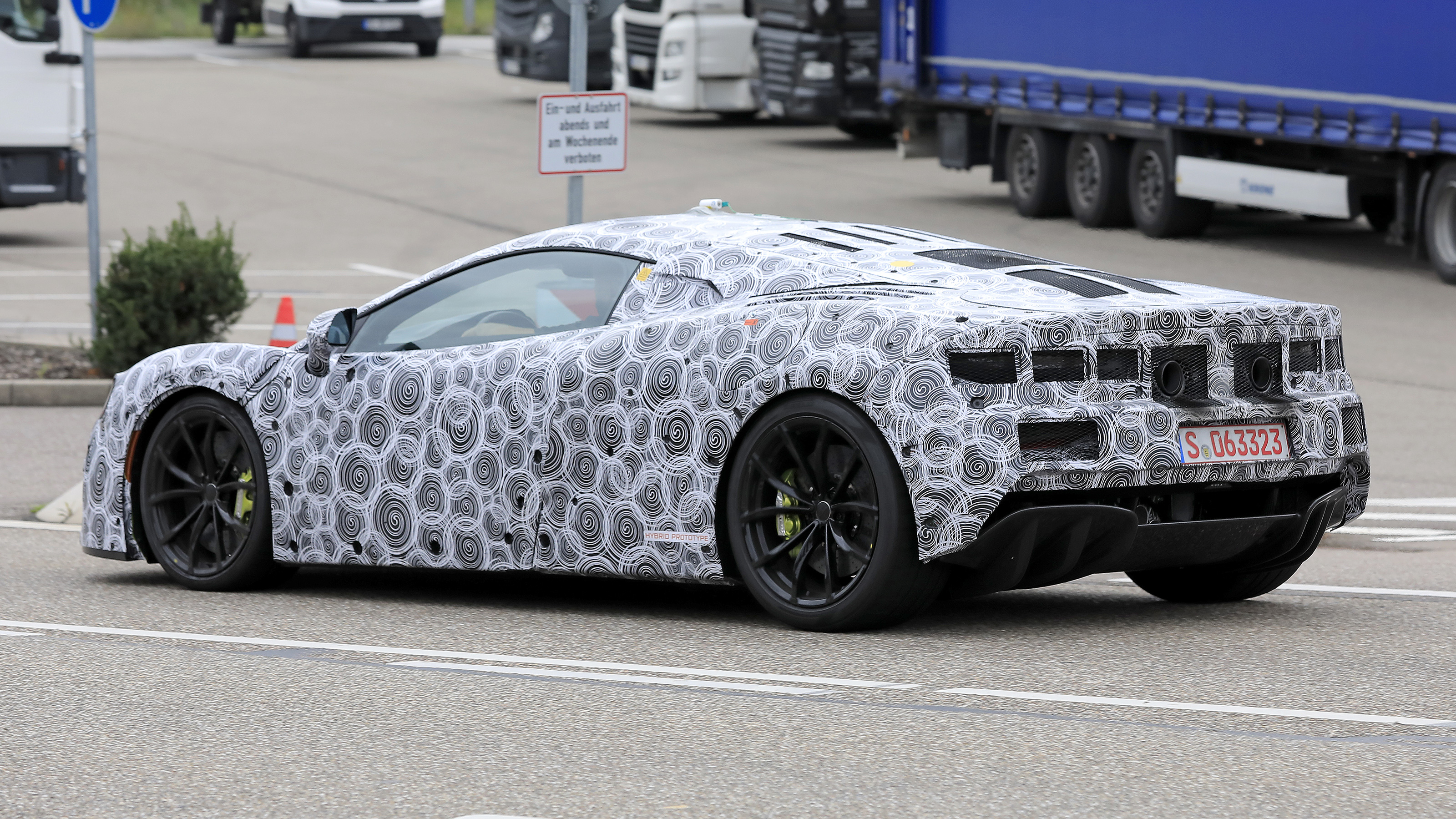 McLaren Artura - spyshot 5