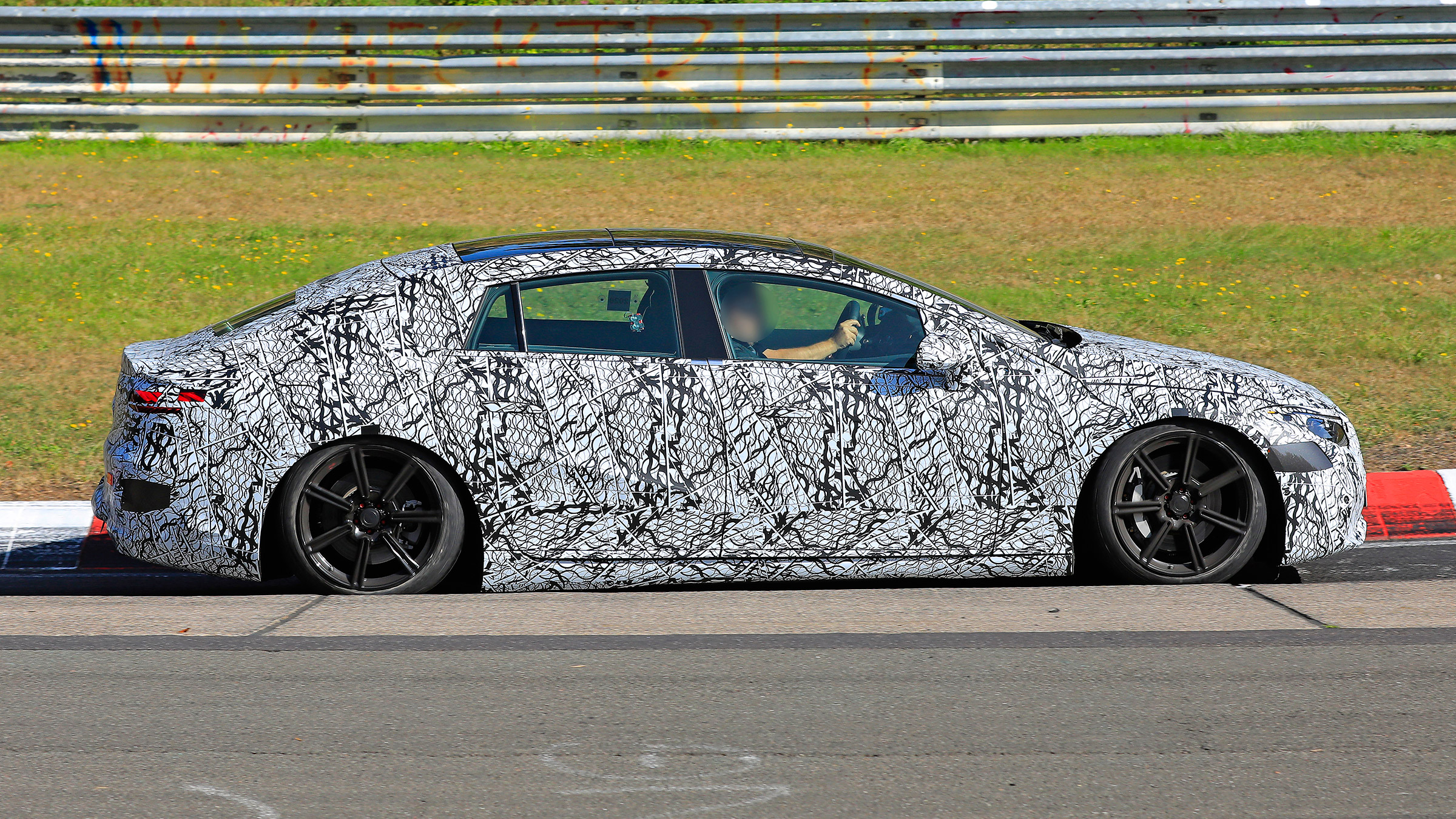 Mercedes EQS spyshot 5