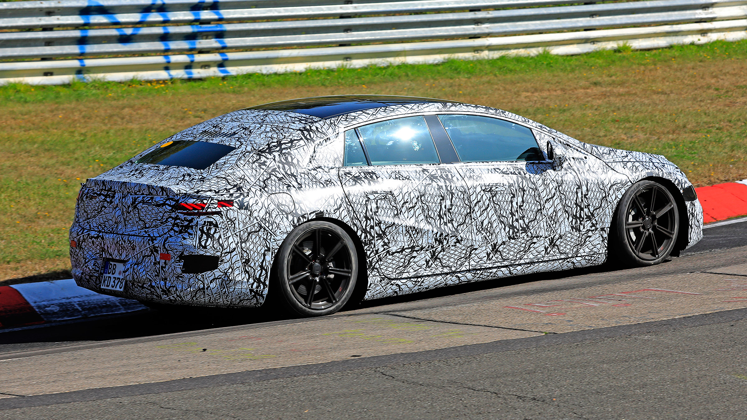 Mercedes EQS spyshot 6