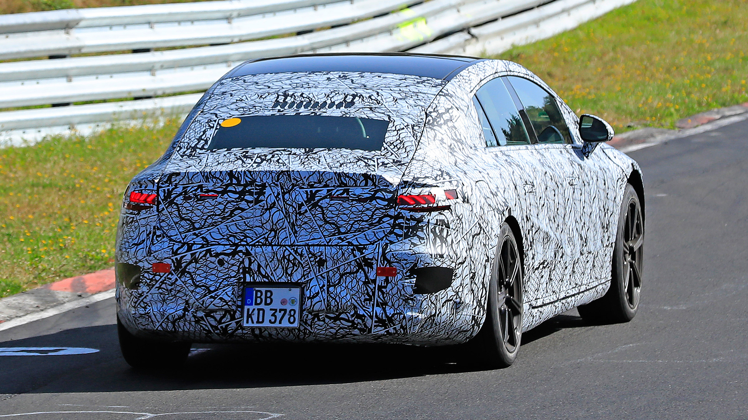 Mercedes EQS spyshot 7
