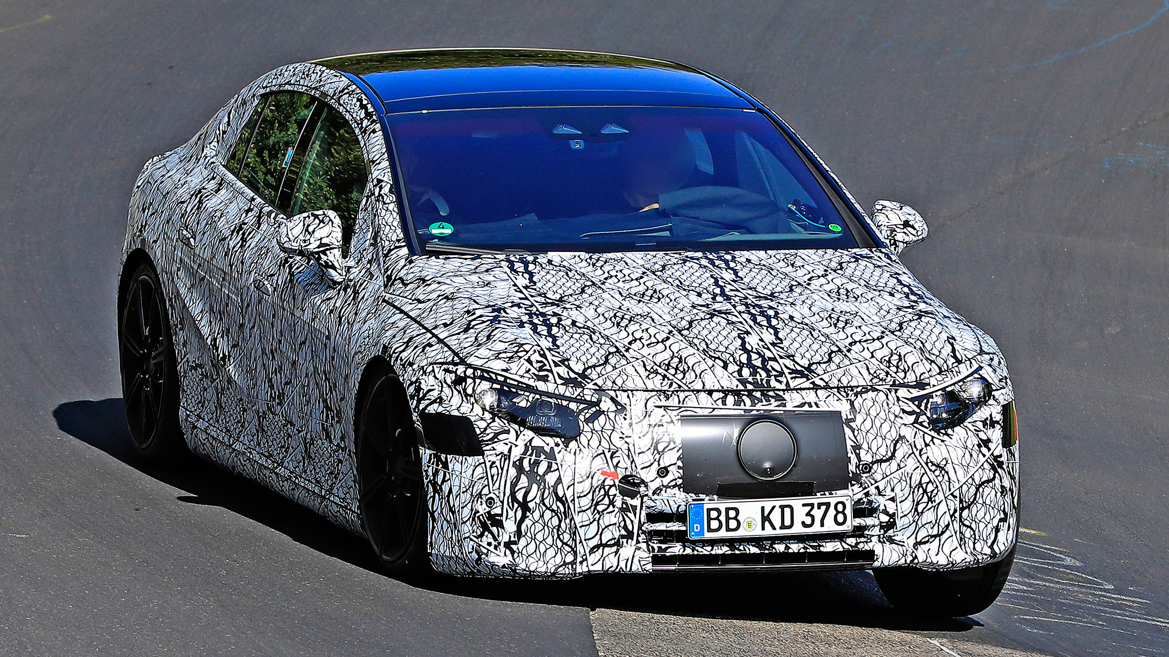 Mercedes EQS spyshot 1
