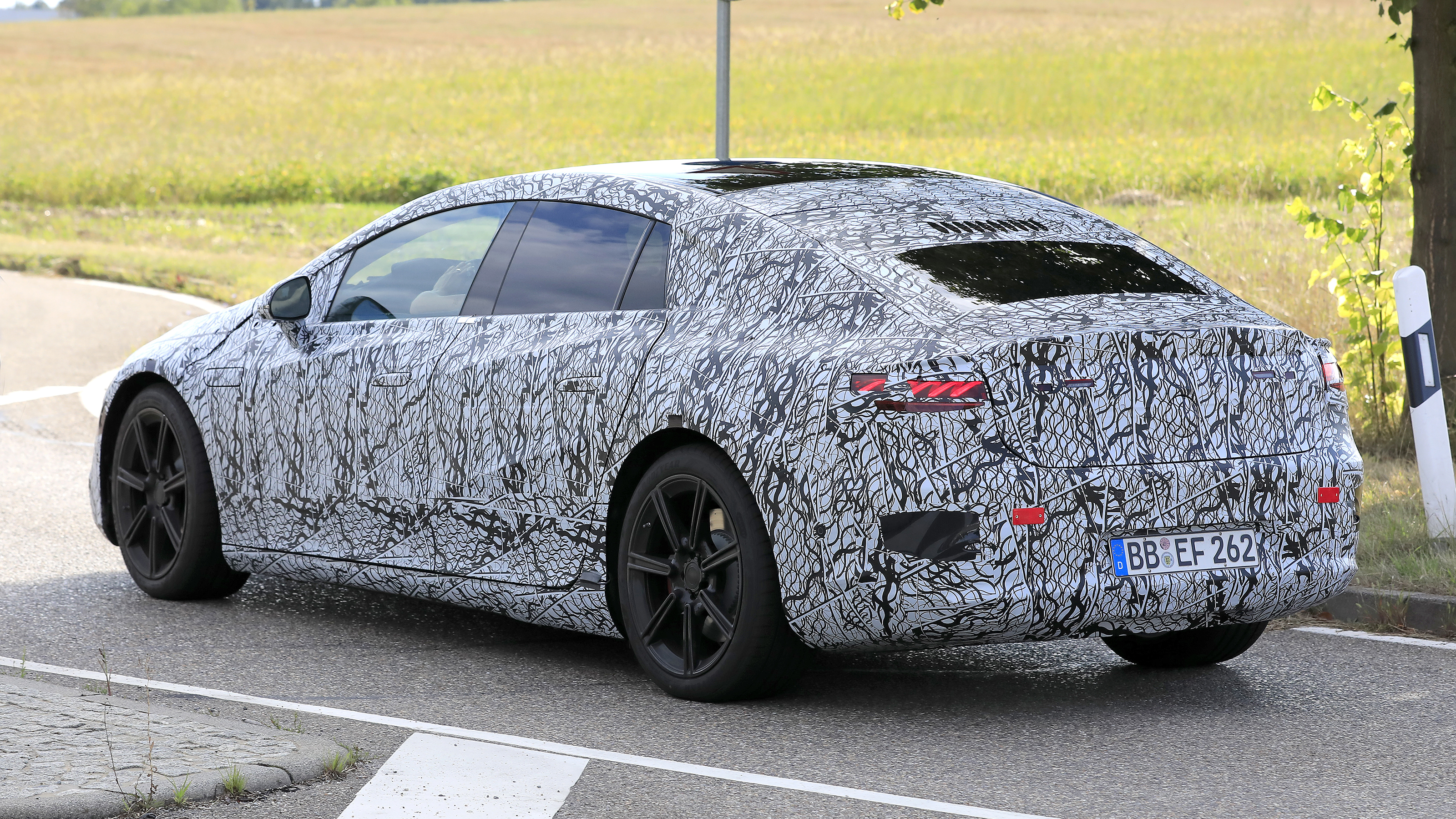 Mercedes EQS spyshot 10