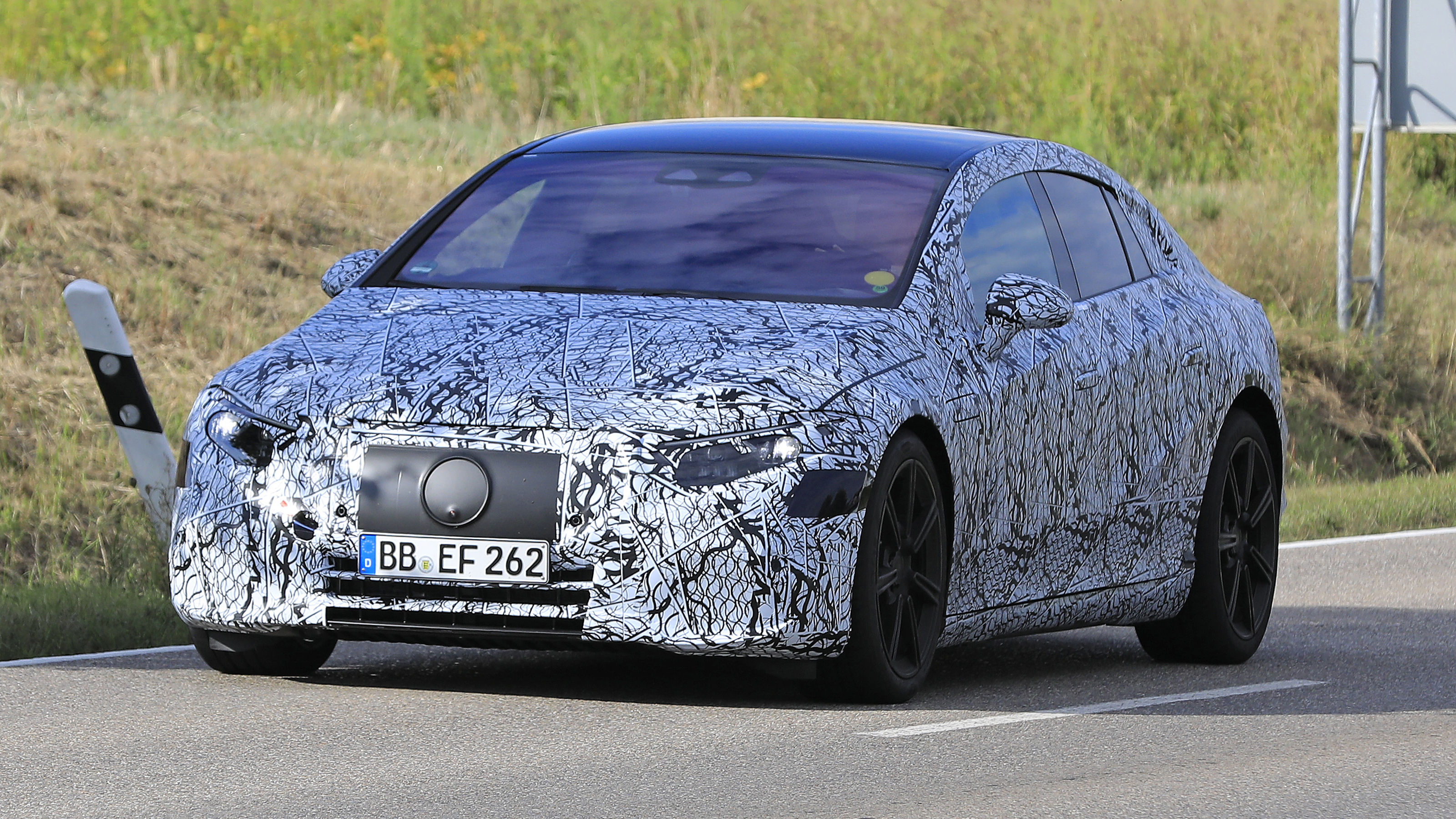 Mercedes EQS spyshot 12