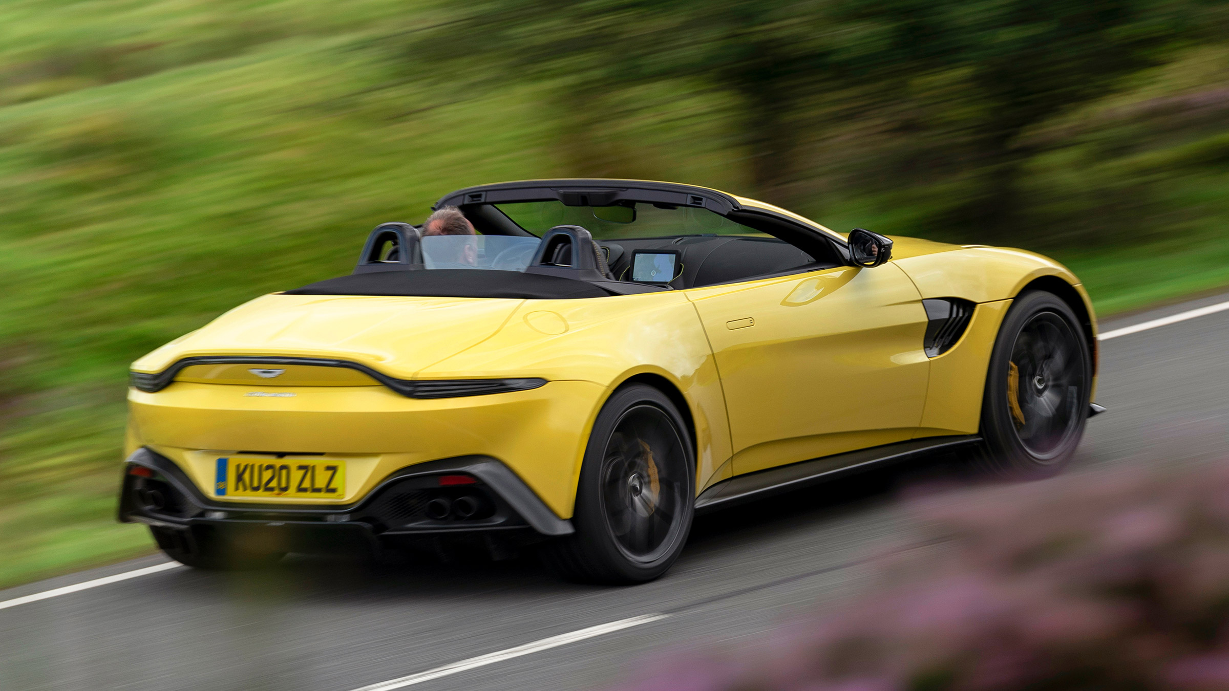 Aston Martin Vantage Roadster