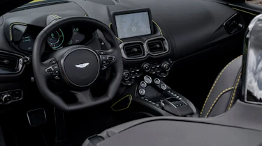 Aston Martin Vantage Roadster