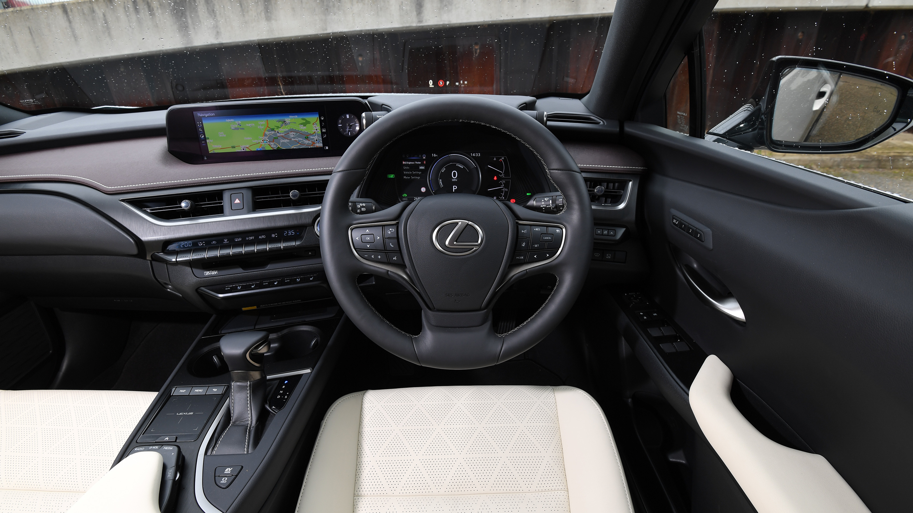Lexus UX