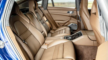 Porsche Panamera 4S - full front