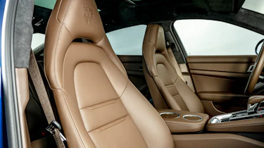Porsche Panamera Turbo - front cornering