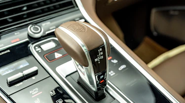 Porsche Panamera Turbo - front