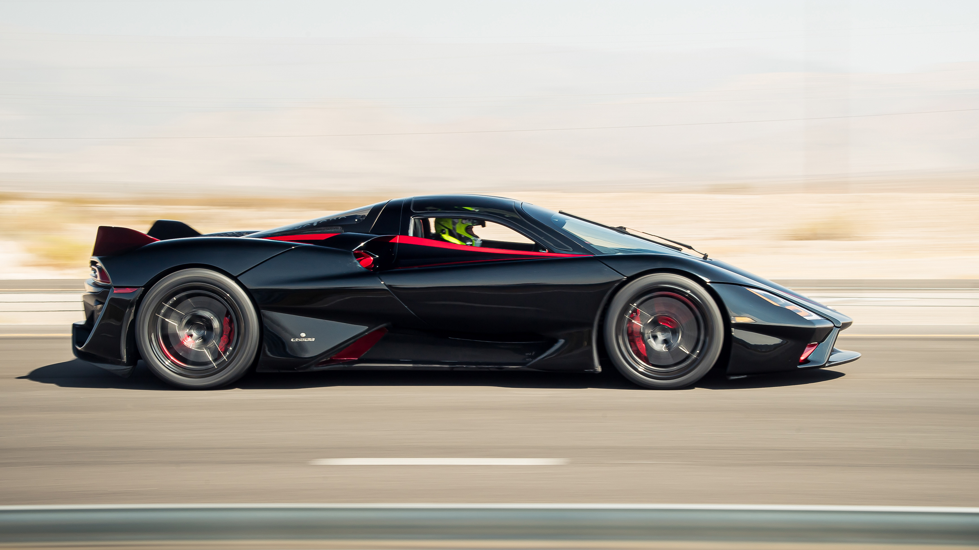 SSC Tuatara - side action