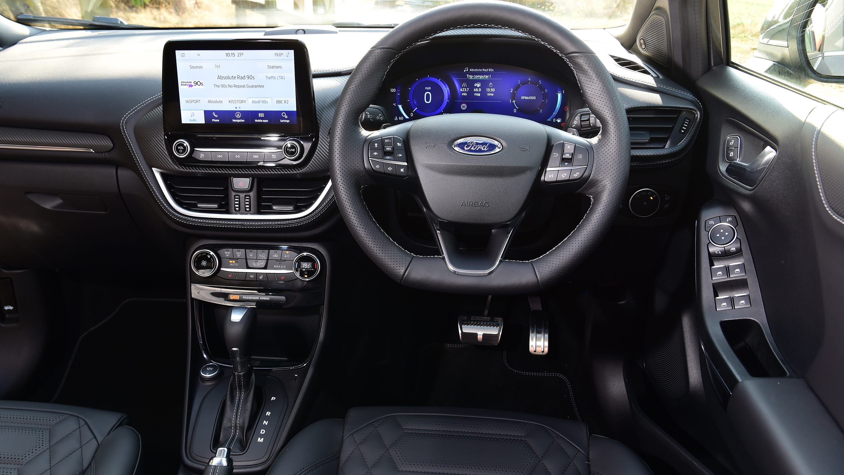Ford Puma 1.0 Ecoboost ST Line Vignale interior