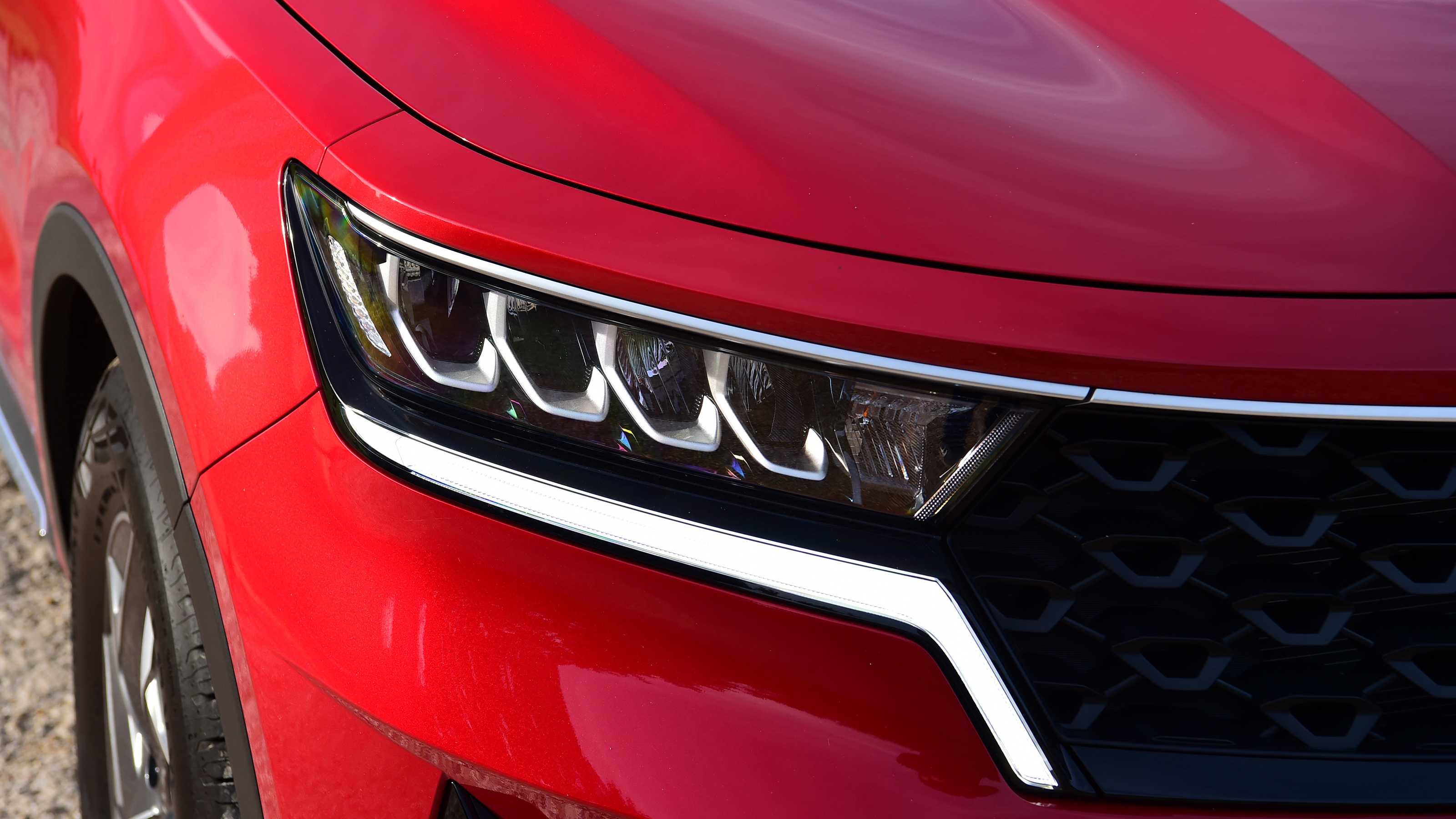 Kia Sorento - headlight