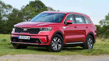 Kia Sorento - front static