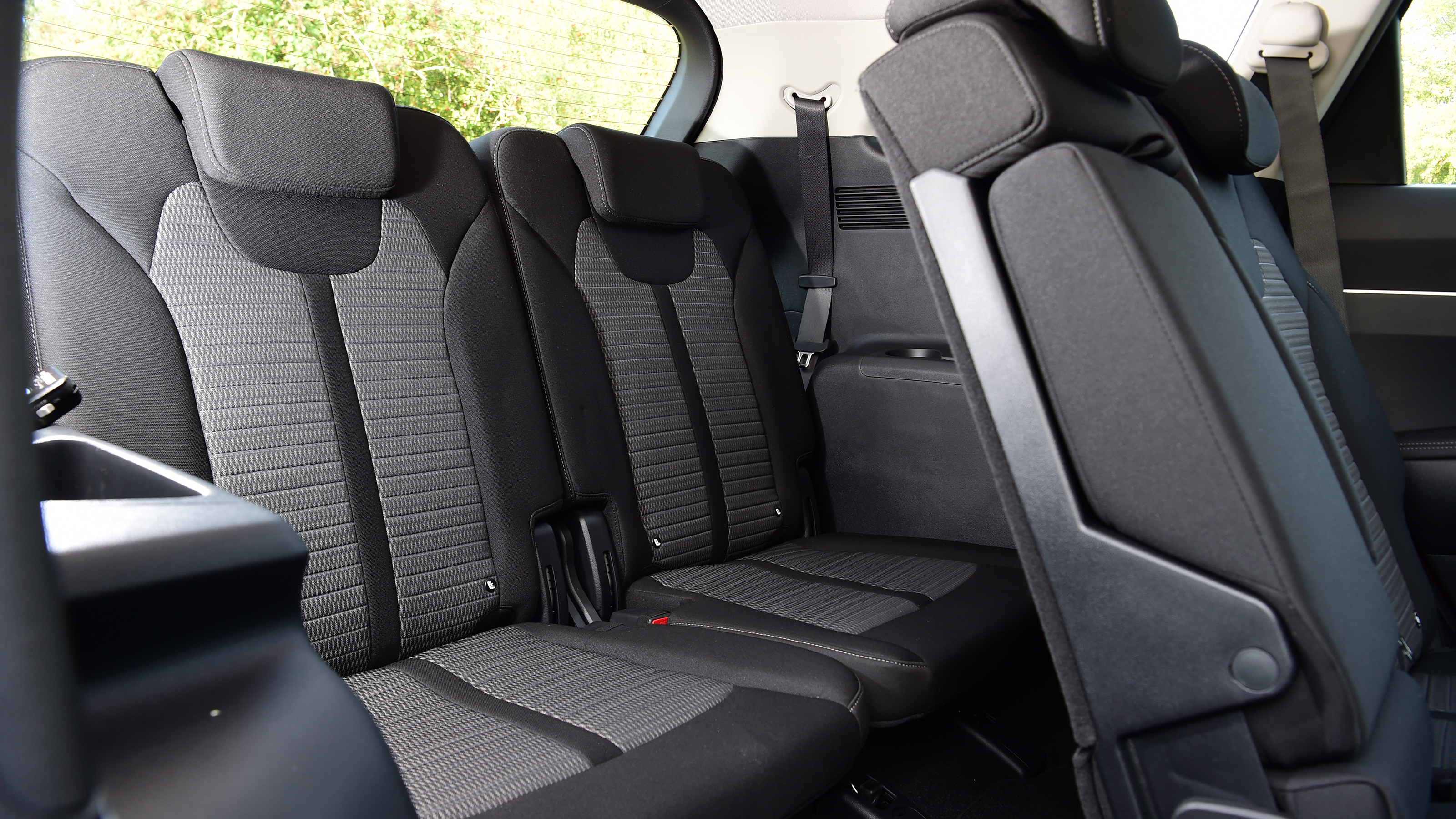 Kia Sorento - rear cabin