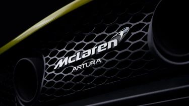 McLaren Artura - teaser 2