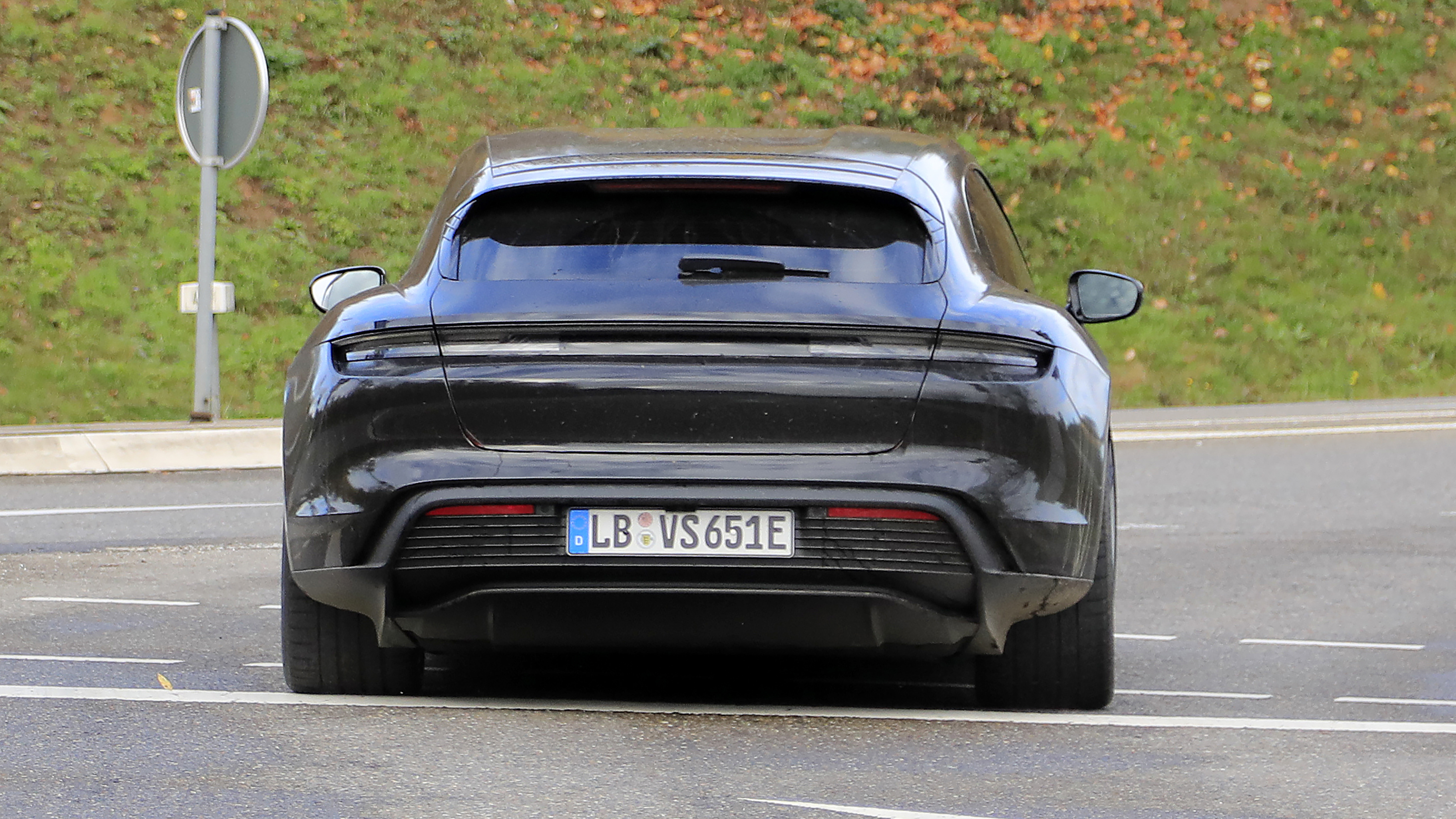 Porsche Taycan Cross Turismo