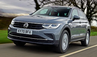 VW Tiguan driving