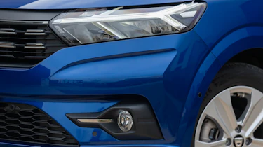 Dacia Sandero 2021 - light