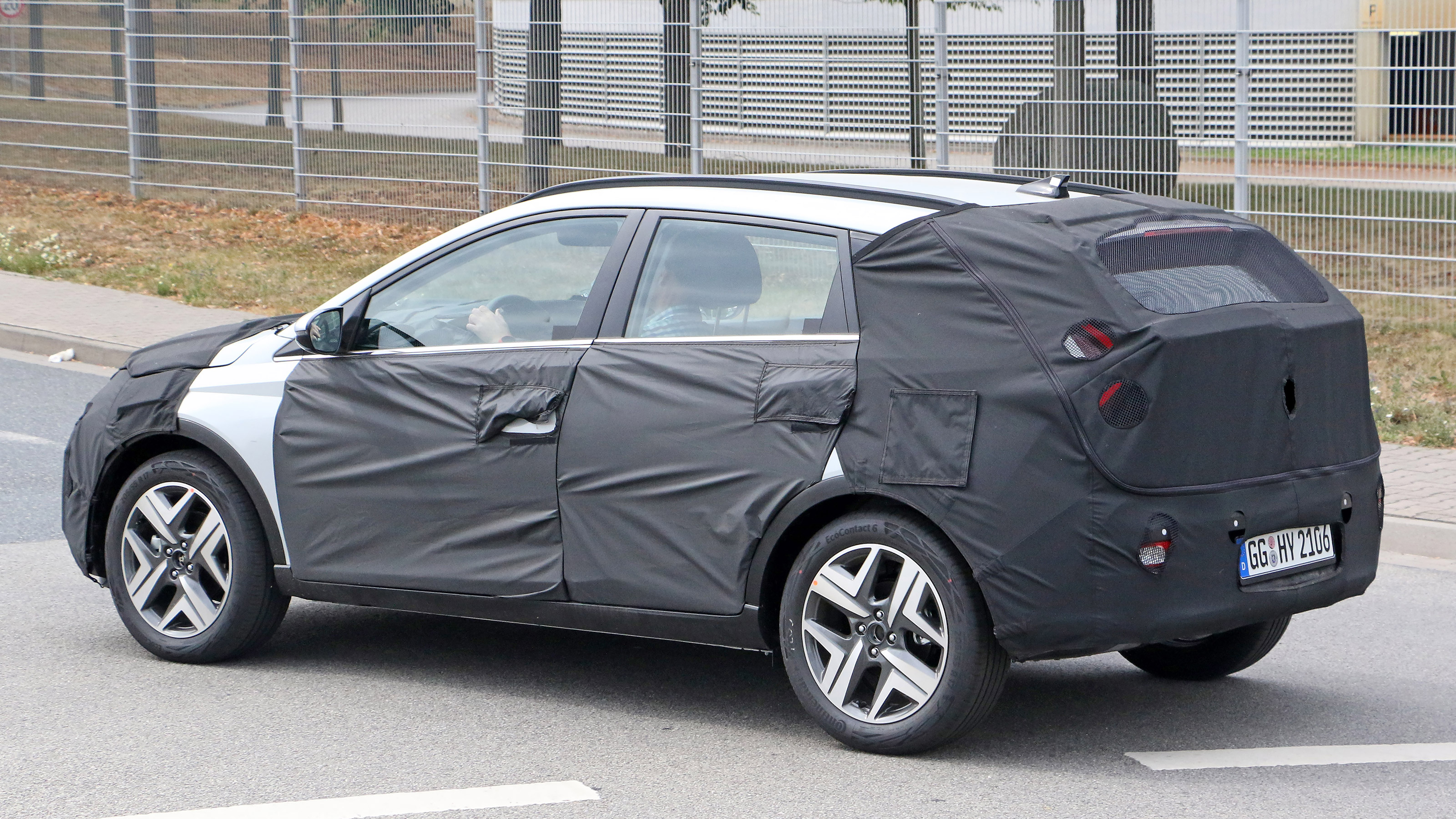 Hyundai Bayon - spy