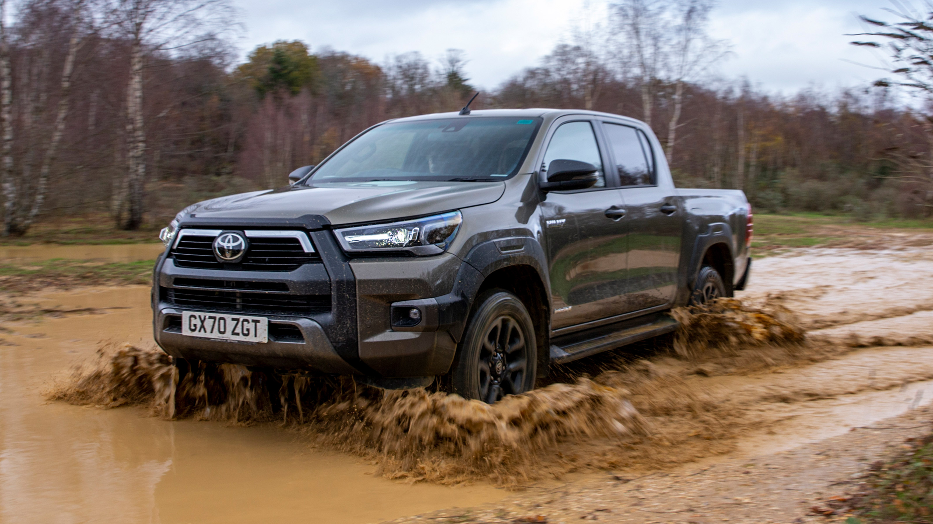 Toyota Hilux - front