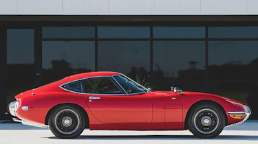 Toyota-2000GT