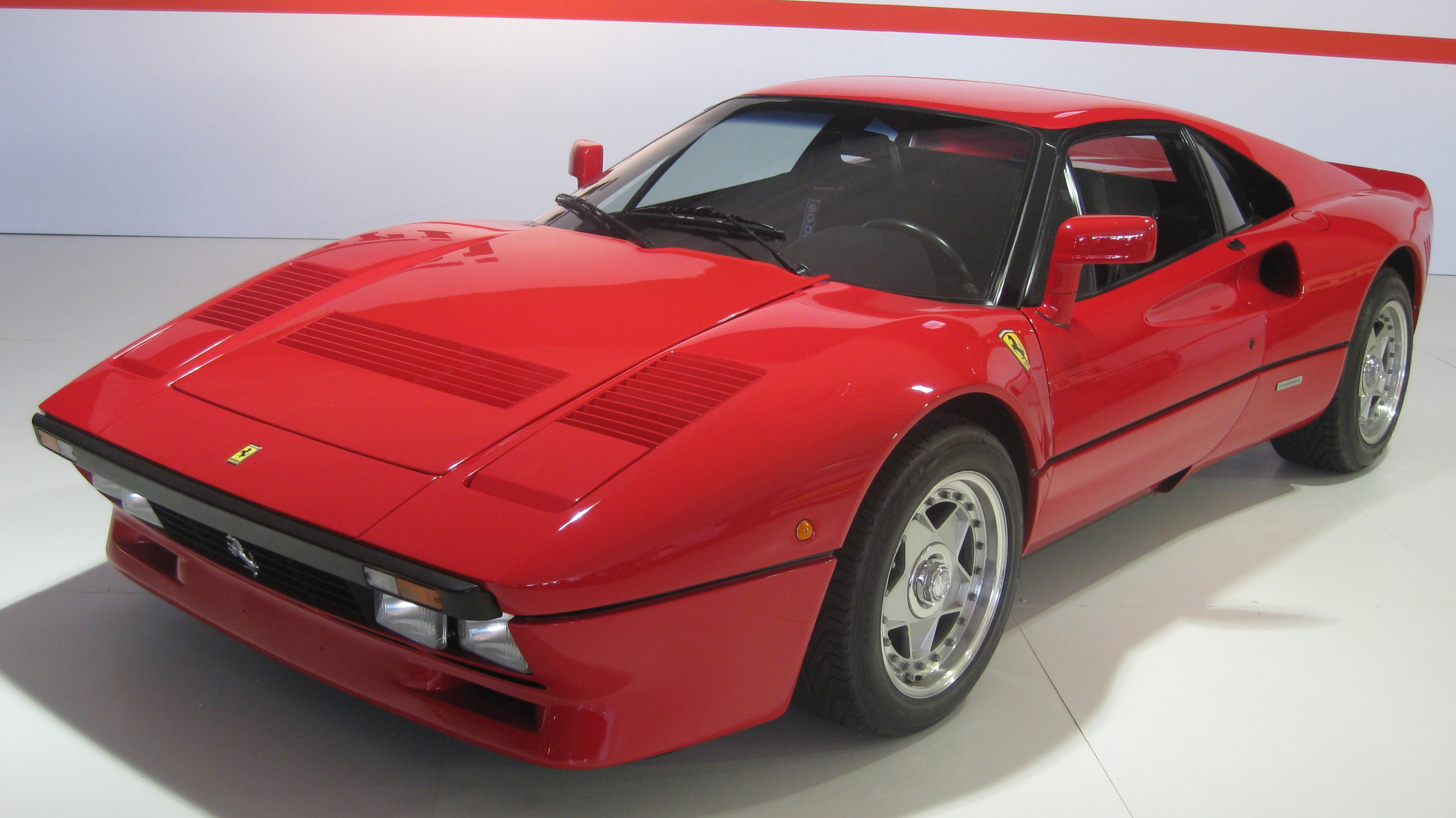 Ferrari_288_GTO